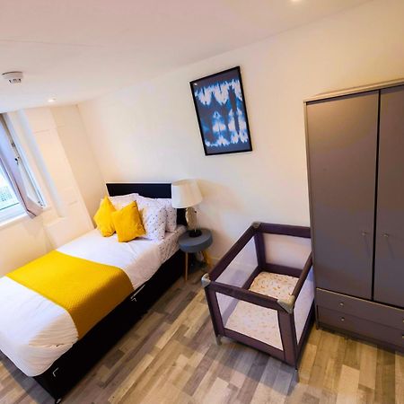 3 Bedroomflat-Free Parking-Wifi-Parking-8People Londýn Exteriér fotografie
